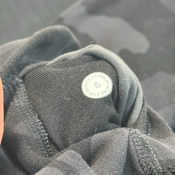 Lululemon Align Super High Rise Short *10" Incognito Camo Multi Grey - Picture 4 of 5